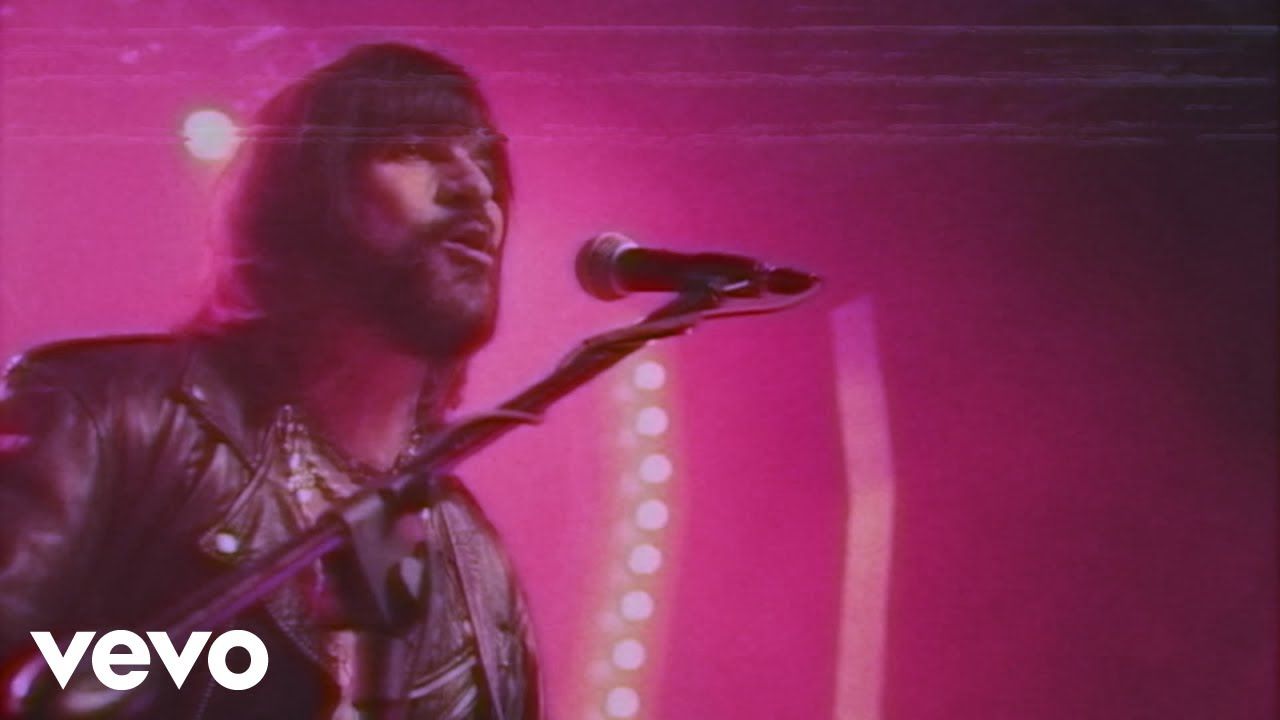 Juanes – El Amor Después del Amor (Official Video)
